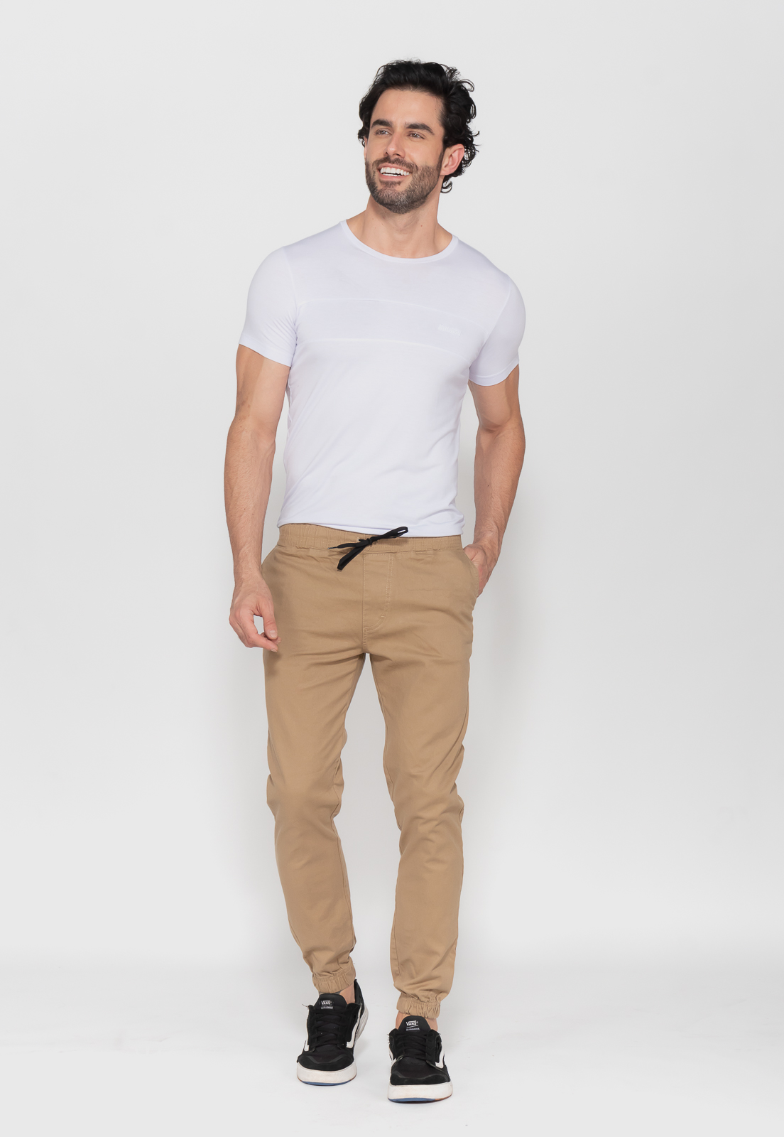 Calça Masculina Jogger em sarja  com elastano Caqui