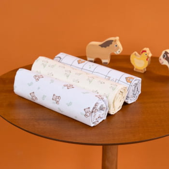 Kit 3 Cueiros Flanelado Bebê Com Estampas Encantadoras