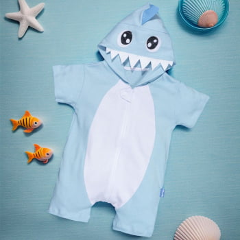 Macacão Infantil Curto Com Capuz Bordado Tubarão Azul Claro