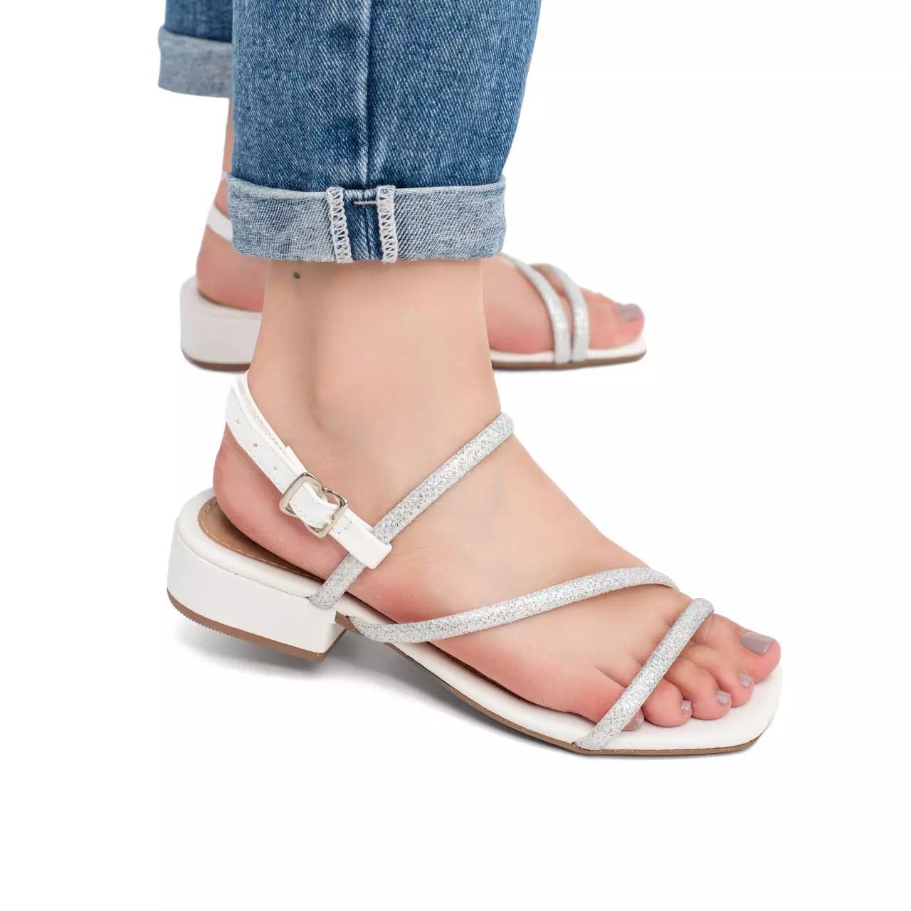 Sandália Feminina Saltinho Baixo com Fivela e Tira com Brilho - A 013 Branco